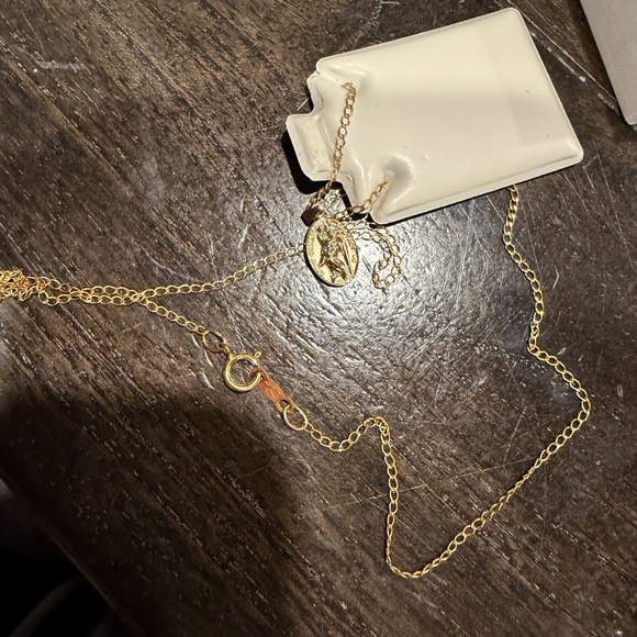 1/20 14k Gold Filled St. Christopher Pendant new in box gift - Picture 2 of 4